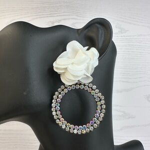 New handmade Elegant Rhinestone Hoop Earrings with White Flower